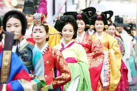 为何韩国人的身份证上，还有一个中文名字？视频封面