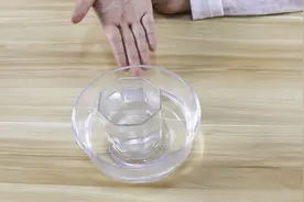 热水快速冷却只需30秒，再也不怕着急喝热水被烫嘴了，赶紧试试吧