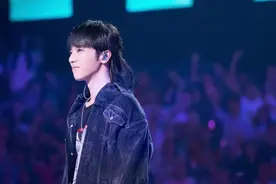 唱得嗨，吃得爽，今晚华晨宇来《我想和你唱》乐翻了！图片