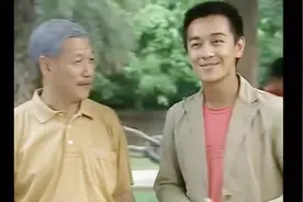 陈浩民和好多小动物在一起，好可爱的小白虎啊视频封面