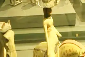 唐代人俑斗艳窄衣袖设计引潮流 女性穿胡服尽显唐朝开放自由视频封面