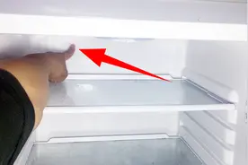 冰箱总是结冰，不保鲜还耗电！教您一招，10秒修复，再也不结冰了