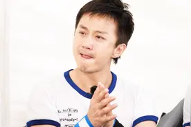 催人泪下！邓超父亲节深情怀念亡父 旧号变空号感动无数网友视频封面