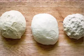 高筋粉，中筋粉，低筋粉区别 鲜为人知的知识点 解锁各类面食做法视频封面