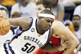 还记得黑熊兰多夫吗？年年场均20+10，31岁打爆格里芬！