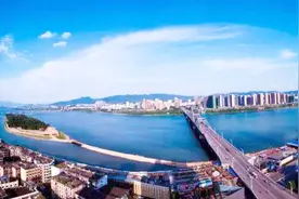 中国又一“空城”诞生，虽是四线城市，房价却是我们不能想象的！视频封面