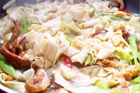 老婆不喜欢吃肉，经丈夫大手一切一揉，老婆直夸又嫩又香太下饭了