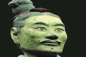 秦始皇陵里有一神秘兵马俑，至今无法解释，仅向世人展示过四次图片