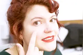 论一个戏精的自我修养！演员如何一秒哭成泪人视频封面