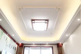 中式的装修风格加上红实木的隔断，整套房子看着都很过瘾！视频封面