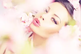 毛巾不能常挂卫生间？用了容易长痘，所有女生都犯过的护肤误区视频封面