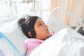 45岁高龄孕妇生下男孩，7天过后再被推进产房，全家欢喜不已！视频封面