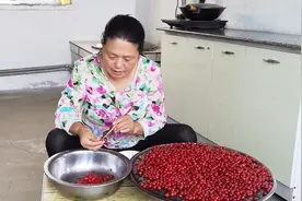 大娘教你秘制樱桃酱，不坏不长毛，这么干净简单的做法不试试吗？视频封面