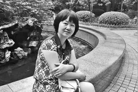 大别山下美丽的花——追记勇救学生以身殉职的河南信阳女教师李芳图片