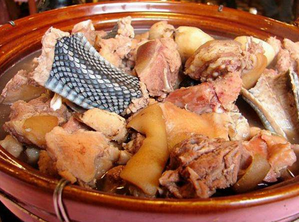 猫肉怎么做才好吃,猫咪趁主人上厕所的功夫搞破,主人:猫肉怎么做才