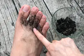 艾草烧灰抹在脚趾上太厉害了，可惜知道的人并不多，学会受用一生视频封面