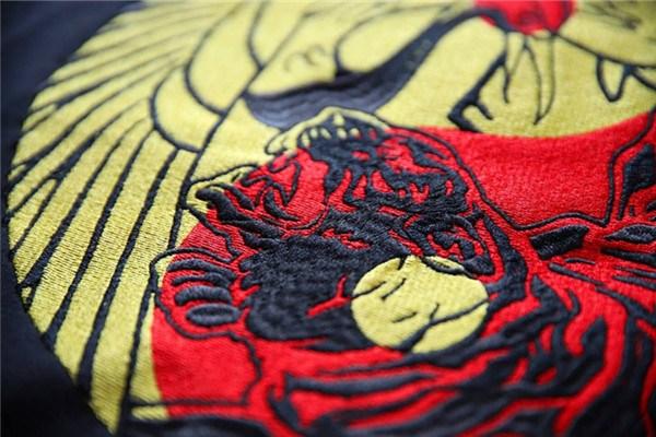 李宁点燃巴黎时装周，“中國李寜”拉风！