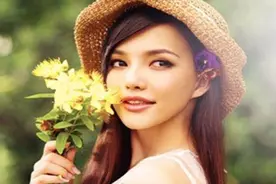董小姐说美丽——肌肤年轻态的一个特征视频封面
