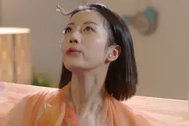 美女实力演绎化妆的魅力，一张脸两种妆容，看呆了闺蜜视频封面