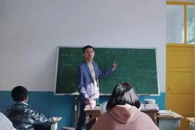中国诗词大会丨用微弱之光努力贡献力量，成为大山里最亮的那颗星图片