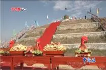 内蒙古举行呼和敖包祭典 感受蒙古族祭祀文化视频封面