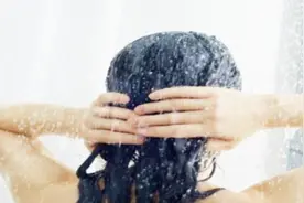 找到你失眠的原因了！热水澡会让人失眠，尤其是这几个时间点