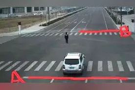 有时候误闯红灯了，继续行驶还是停车呢？交警告诉你正确做法！视频封面