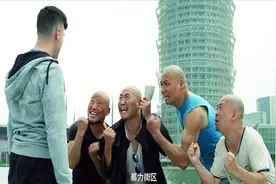 跑酷大神大卫贝尔被偷了钱包，一顿精彩跑酷把几个小毛贼征服！视频封面