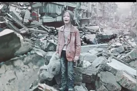 痴情小伙在大地震后前往汶川寻找挚爱女友，灾后惨烈场景让人心痛视频封面