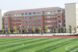 六安毛坦厂中学发布新的学费标准，复读生最高收费38000元