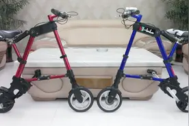 中国研发世界上最小电动车，随身携带随处充电，不用为停车位烦恼视频封面