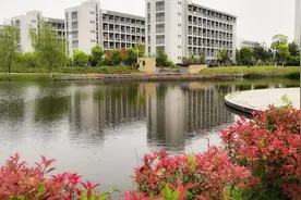 十分钟了解您身边的好学校——铜陵理工学校/安徽铜陵技师学院视频封面
