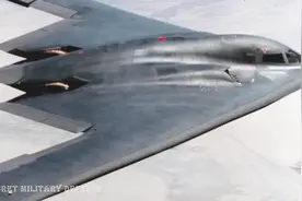 致命新B-21与B-2隐形轰炸机 比较介绍视频封面
