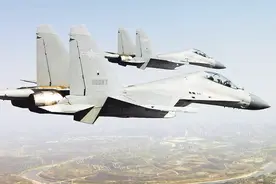 颜值即战斗力！解放军武器换上美军涂装，瞬间提高战斗力