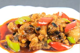 鸡腿这样做才好吃，鸡腿鲜香微辣，鸡肉不老不柴，2分钟学会视频封面