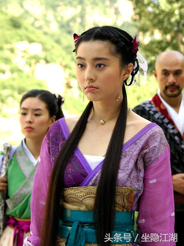 1,焦恩俊,贾静雯版《小李飞刀》,饰演的是惊鸿仙子杨艳的婢女杏儿,是