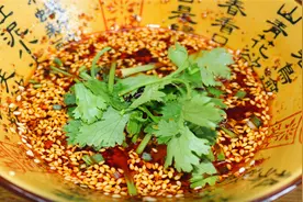 大厨教你一个万能凉拌味汁，做凉菜再也不求人，做法还非常的简单视频封面