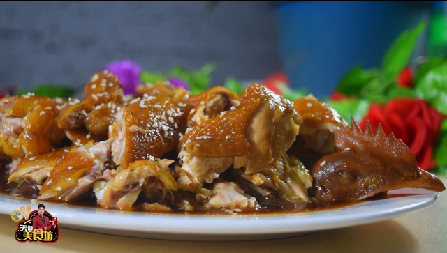 鼓油鸡的家常做法（广东豉油鸡）