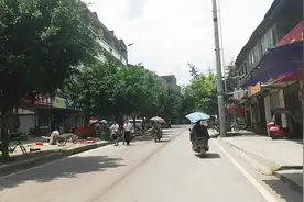 四川最美的小镇，号称川东北大镇，看这个视频就知道了？视频封面