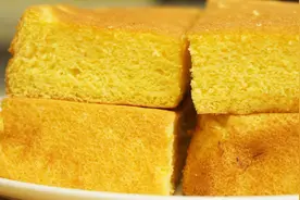 用玉米面做蛋糕，蓬松暄软，简单好吃，粗粮细做，还很有营养