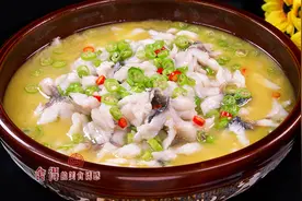 草鱼片这样做又嫩又滑，入口即化，汤鲜味美下饭棒哒哒视频封面