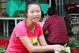 这农村姑娘要火了，一首《明天会更好》唱出打拼者的心声