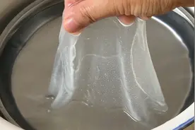 粉皮配方比例告诉你，摇一摇烫一烫，比凉皮简单，这样吃开胃下饭