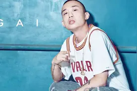 GAI最新MV《》！熟悉的味道，熟悉的GAI！头布瑞吉依旧抢眼！