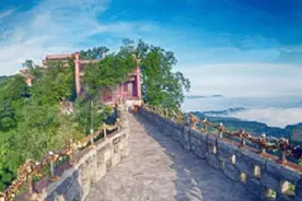 这里的同心锁很灵验！重庆又一打卡圣地，大雨过后美不胜收视频封面