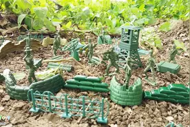 坦克世界乐高兵人-RC 绿色士兵的防御阵地视频封面