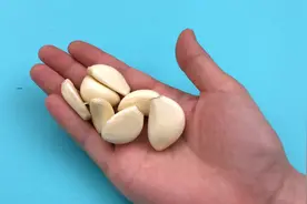 吃完大蒜赶快喝点它，快速去除口中异味，省去刷牙麻烦事，真实用视频封面