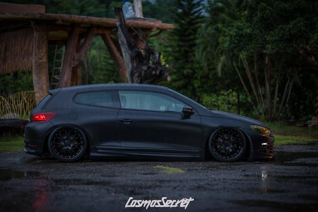 深邃的黑色隐藏着无限魅力，大众尚酷打造成超帅黑武士！