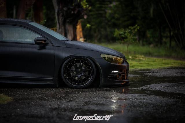 深邃的黑色隐藏着无限魅力，大众尚酷打造成超帅黑武士！