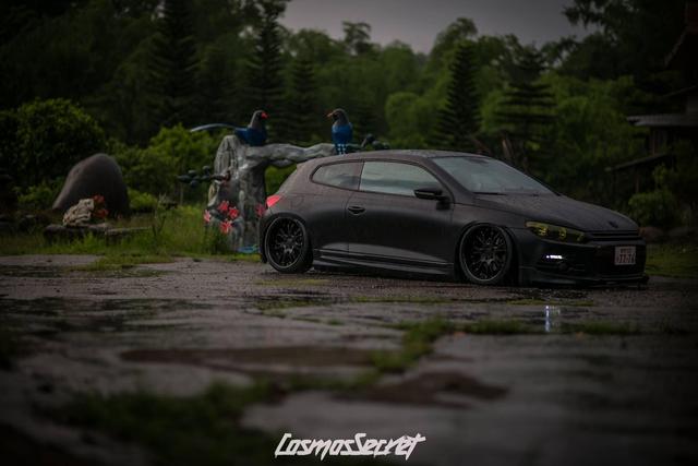 深邃的黑色隐藏着无限魅力，大众尚酷打造成超帅黑武士！